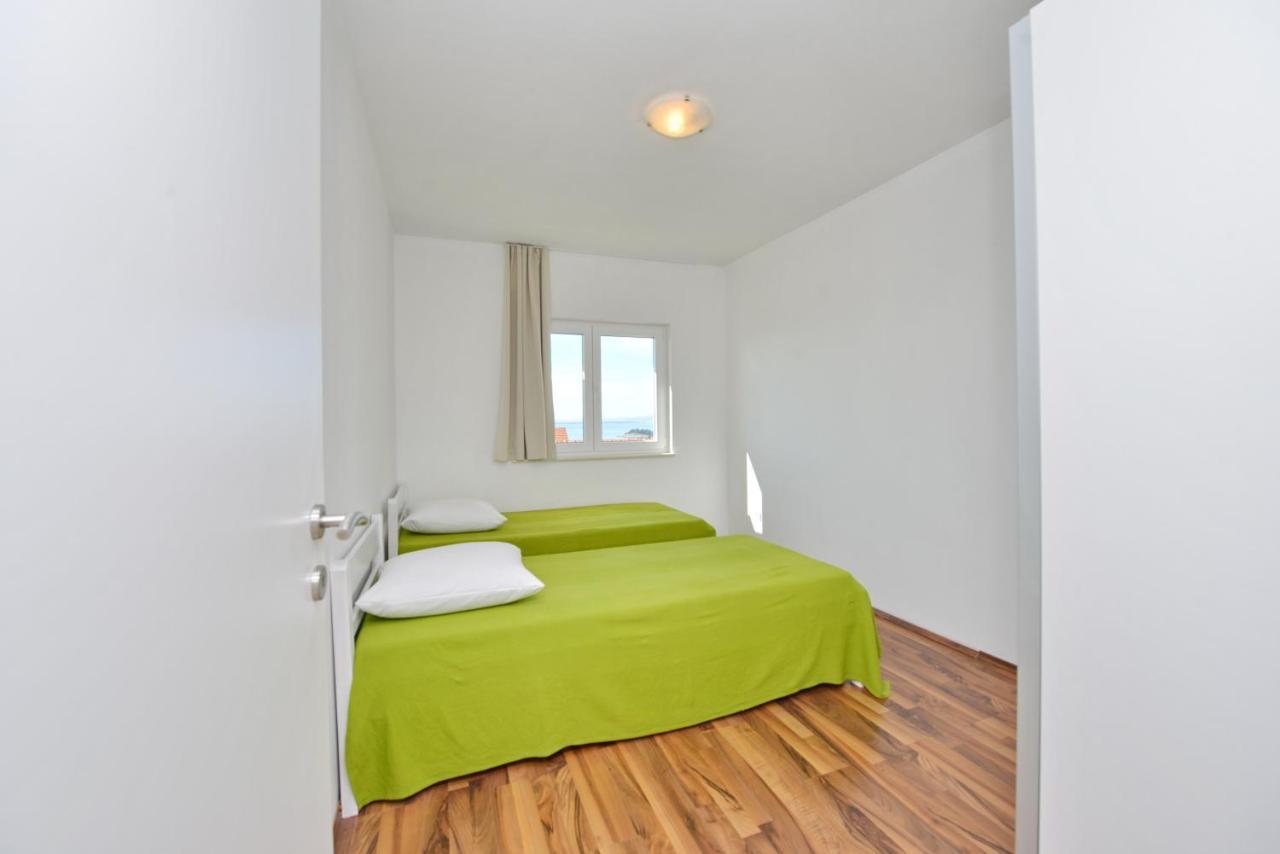 Apartments Verita Pakoštane Exterior foto