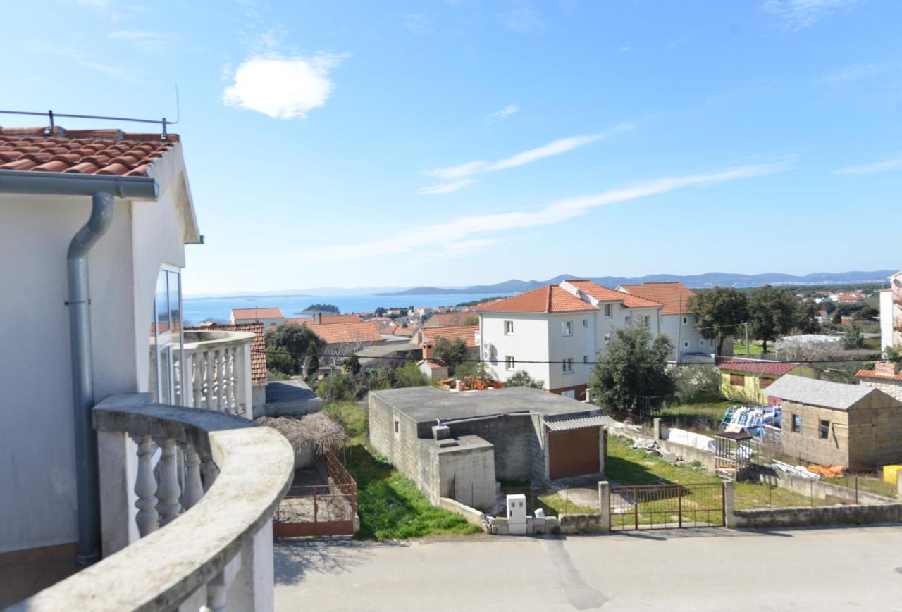 Apartments Verita Pakoštane Exterior foto